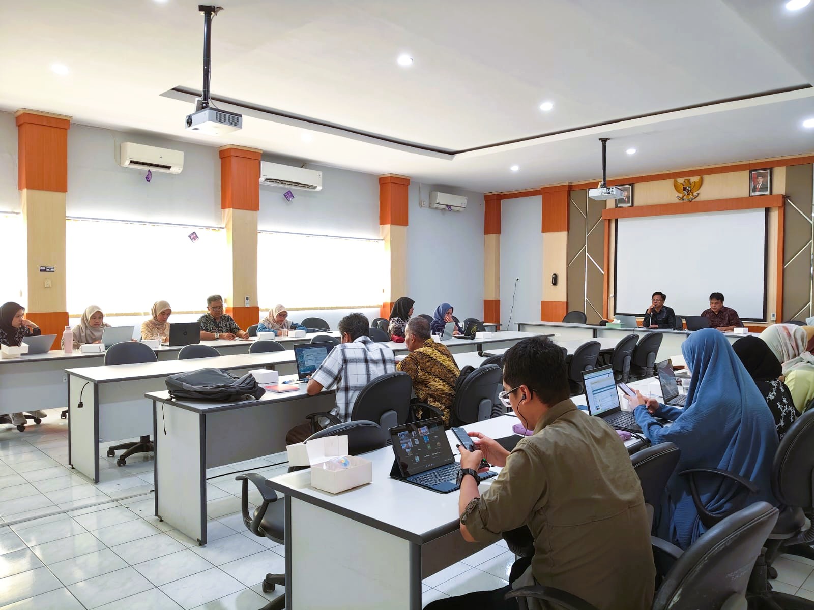 Perkuat Kualitas Kurikulum, Fakultas Pertanian Unram Gelar Workshop Pemetaan Mata Kuliah Wajib