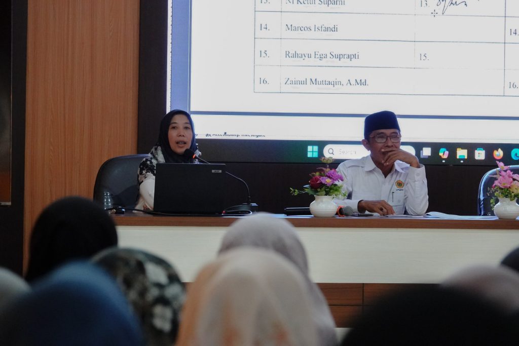 Perkuat Disiplin Kerja, Fakultas Pertanian Unram Gelar Rapat BAP Tenaga Kependidikan