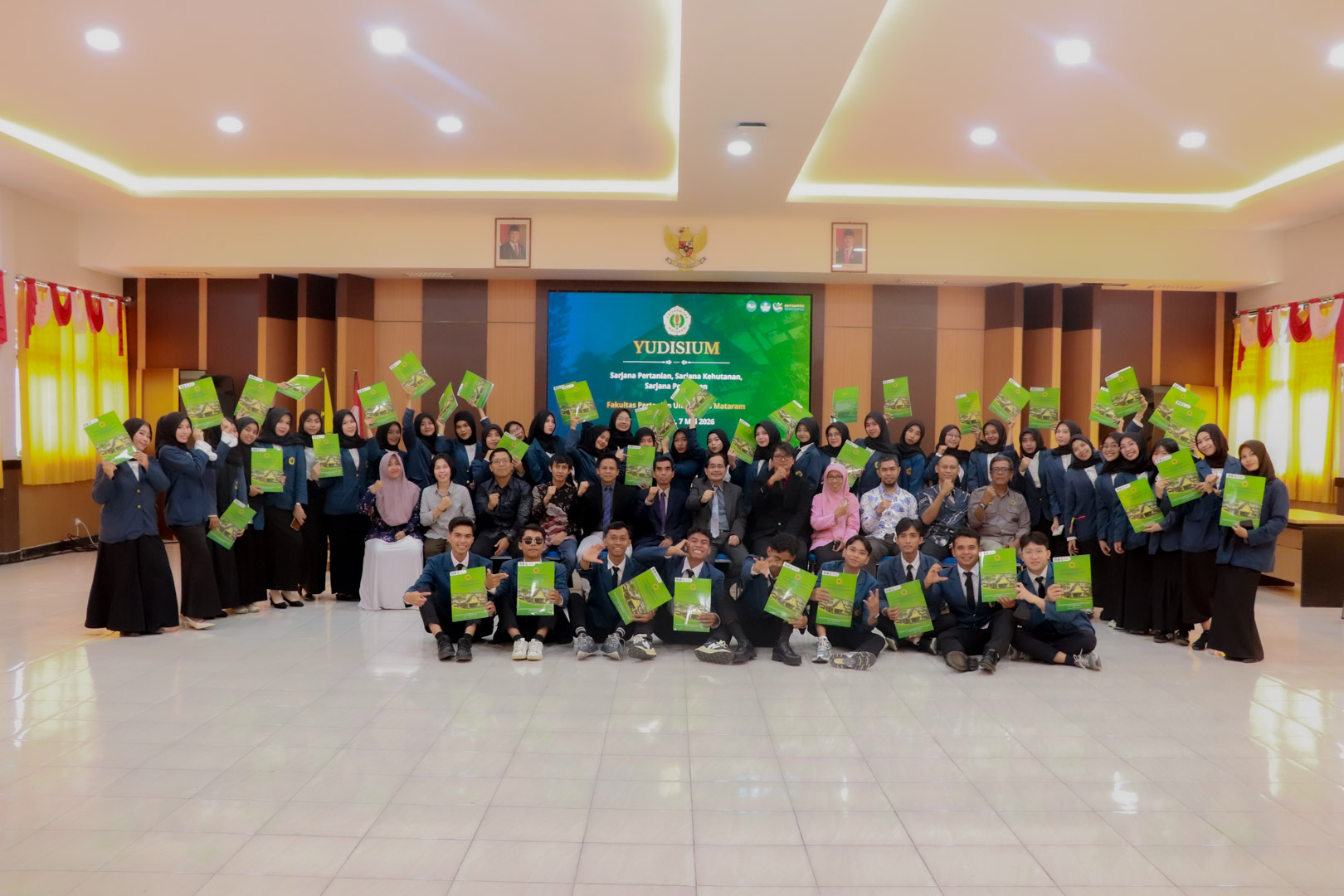 59 Mahasiswa Ikuti Yudisium Fakultas Pertanian Unram, Dekan Tekankan Semangat dan Tanggung Jawab Alumni