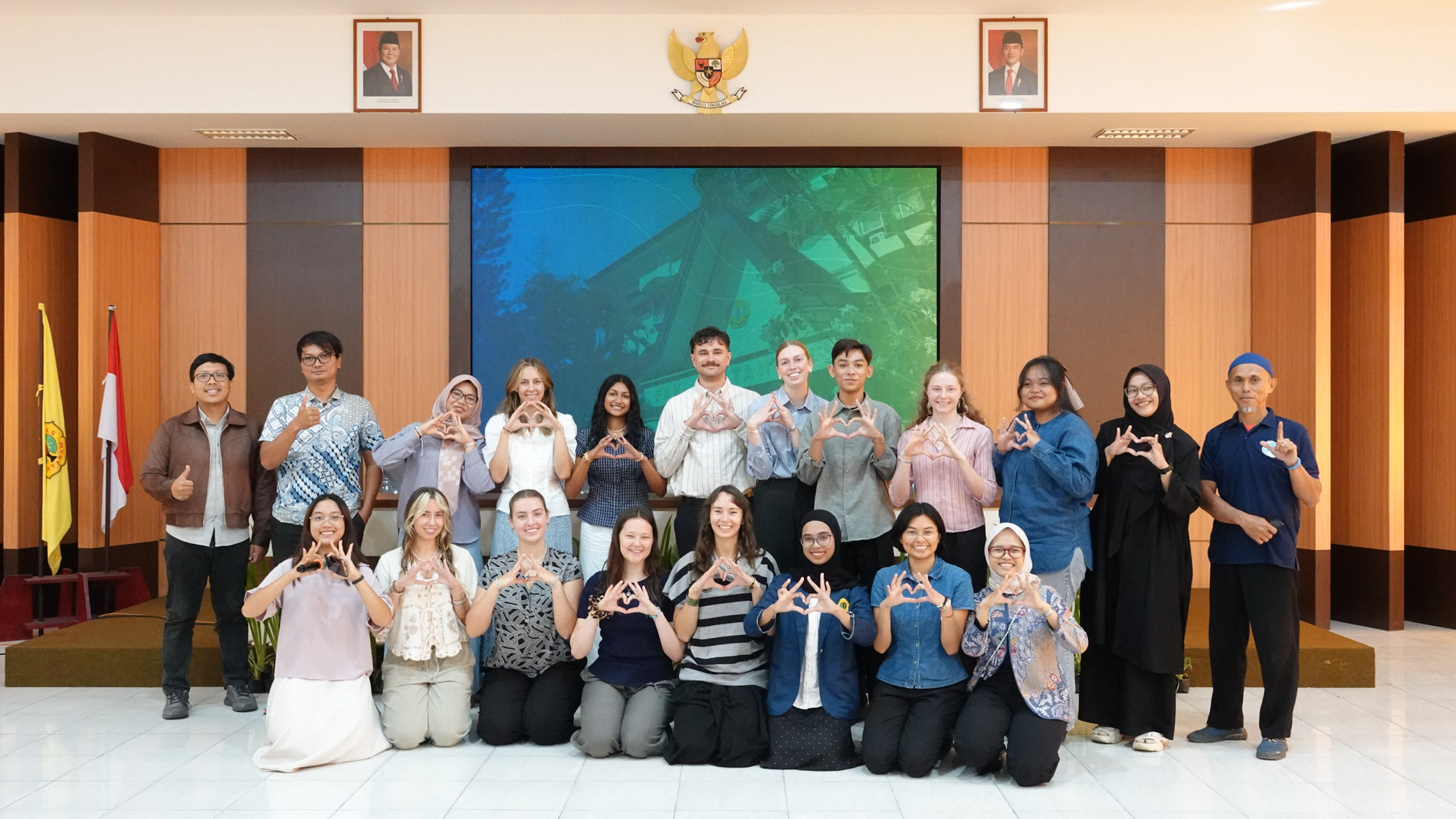 Mahasiswa Indonesia dan Australia Presentasikan Hasil Penelitian pada Penutupan Program International Internship di Fakultas Pertanian Unram
